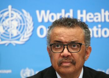Diretor-geral da OMS diz que pandemia “não está nada perto de acabar”