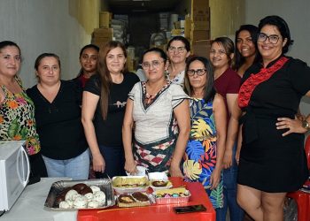 Bomboniere Sabor Mel promove oficina de confecção de ovos da páscoa em Paulistana