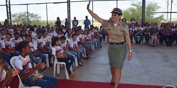 Capitã Rozileide é a nova Sub-Comandante do 20º BPM-PI
