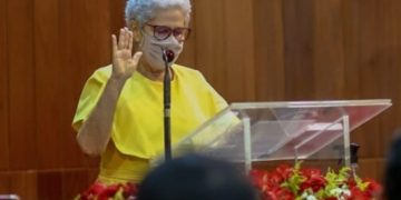 Regina Sousa toma posse como governadora do Estado do Piauí