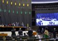 Câmara aprova MP com piso permanente de R$ 400 para Auxílio Brasil