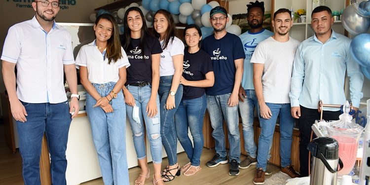 Farma Coelho – Farmácia de Manipulação comemora 05 anos