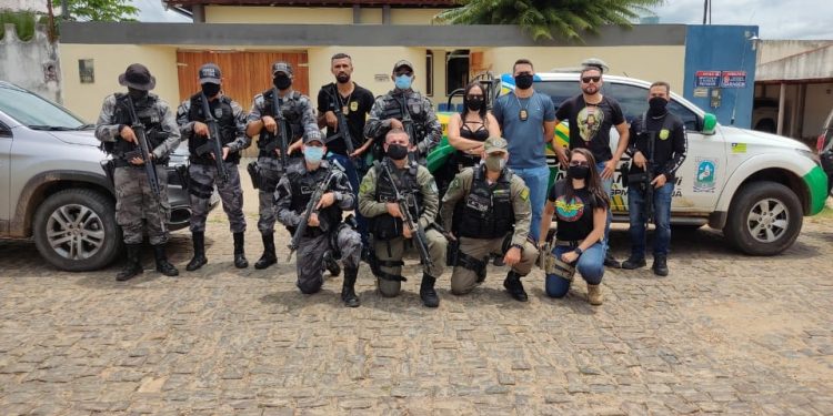 Operação conjunta de Policiais Militares do 20° BPM e Policiais Civis dos Estados do Ceará e Pernambuco prende em Betânia do Piauí homem natural de Paulistana com participação em várias práticas criminosas