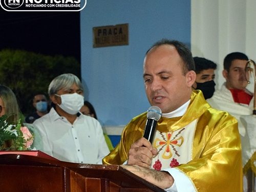 Padre Fernando Amando toma posse como 27º pároco da paróquia de Paulistana