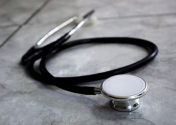 Câmara aprova em 2º turno PEC do piso salarial para enfermagem