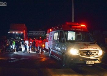 Homem de Patos do Piauí fica gravemente ferido após colisão de moto em caminhão na BR407, em Paulistana