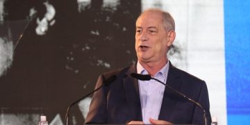 POLÍTICA | PDT oficializa candidatura de Ciro Gomes para presidência da República
