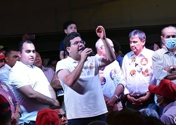 Rafael Fonteles participa de Caminhada e Comício em Paulistana