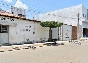 Vende-se casa e terreno no Centro de Paulistana