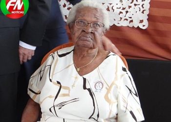Dona Davina comemora 100 anos