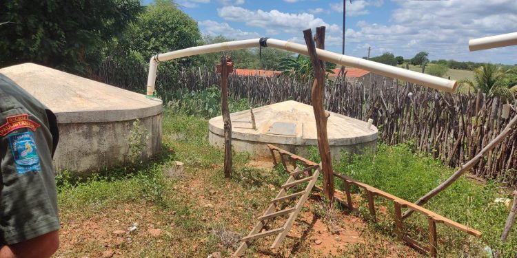 Policia de Acauã conduz à delegacia mãe suspeita de assassinar filha de 01 ano e 05 meses em cisterna