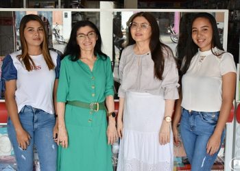 Mensagem de Natal e Ano Novo da Drogaria Coelho