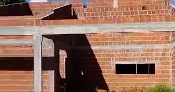Vende-se casa em fase de construção no Bairro Correnteza