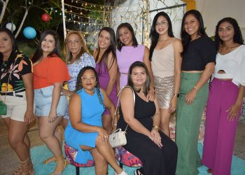 Luau de Dia das Mães do Colégio Mérito foi marcado por alegria e muita música ao vivo