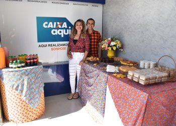 Caixa Aqui do Fabio celebra são joão com um belissímo coffee break junino