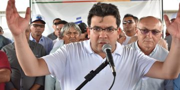 Governador do Piauí visita obras em Paulistana