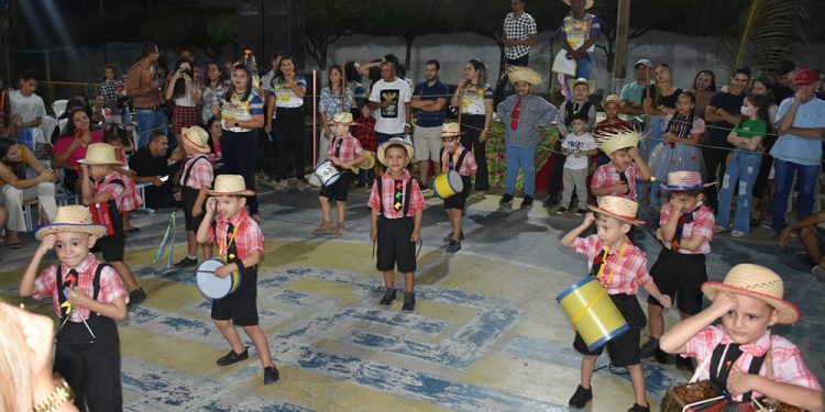 Uma noite de festa e tradição no Arraiá Nossas Raízes do Colégio Mérito, celebrado nesta última quinta-feira (15)