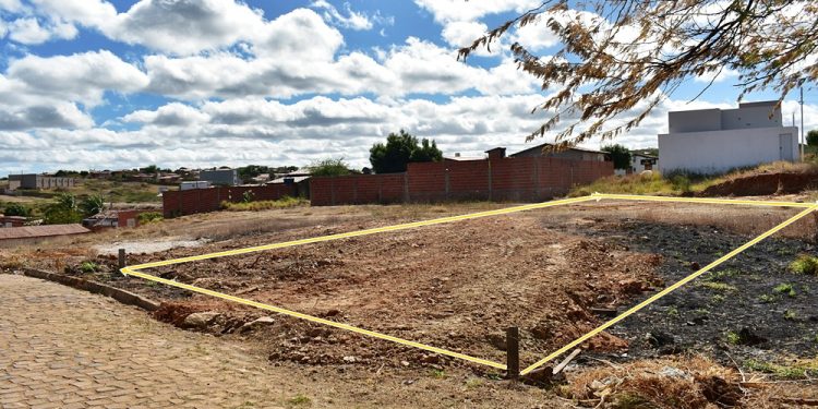 Vende-se excelente terreno em Paulistana