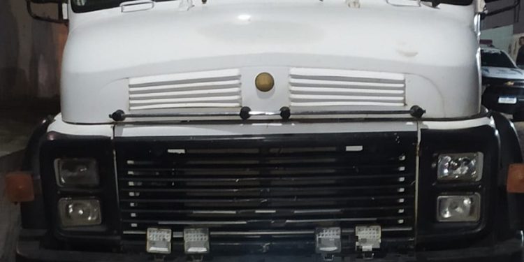 Polícia Militar de Paulistana prende homem por dano, ameaça e embriaguez ao volante