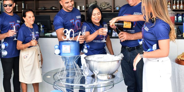 Autopeças Pinheiro Celebra Três Décadas de História Com Belíssimo Evento