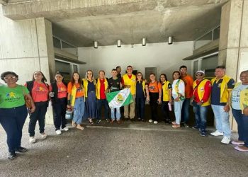O SINDRACSCE-CHAPADA VALE DO RIO ITAIM-PI-ACS E ACE ESTEVE PRESENTE EM GRANDE MOBILIZAÇÃO NA ALEPI PARA CRIAÇÃO DA FRENTE PARLAMENTAR DO ESTADO EM DEFESA DO ACS E ACE DO PIAUÍ.