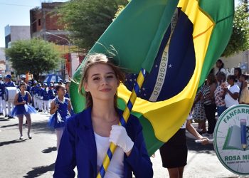 Tributo à Pátria: Paulistana Brilha em Desfile Cívico no 7 de Setembro