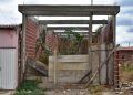 Oportunidade de Investimento em Paulistana: Terreno com Estrutura Inacabada Disponível para Venda