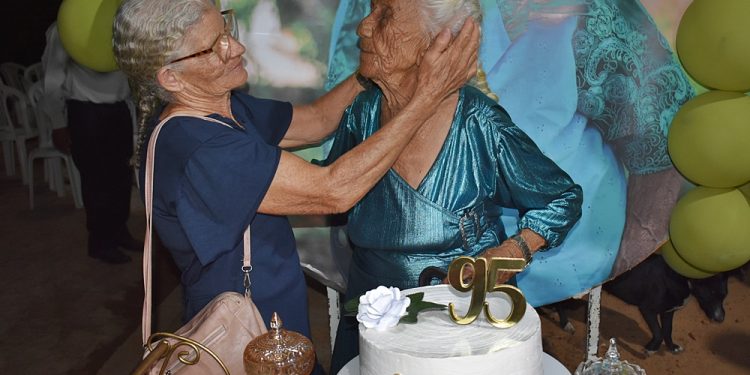 Celebração: Maria Eva da Costa, a “Dona Preta”, comemora 95 anos de uma vida rica em histórias