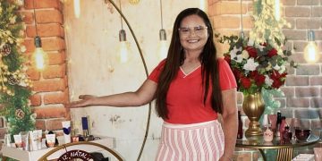 Julia, líder de negócios da Natura e Avon, oferece oportunidade única para transformar 2024 em ano de prosperidade e sucesso