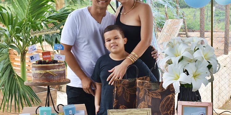 Empresas celebram parceria em confraternização