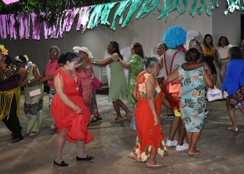 Carnaval dos Idosos em Paulistana: Uma festa de alegria