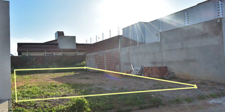 Oportunidade : Terreno à venda no Bairro Lagoa, próximo ao antigo Hospital de Dr. Luiz