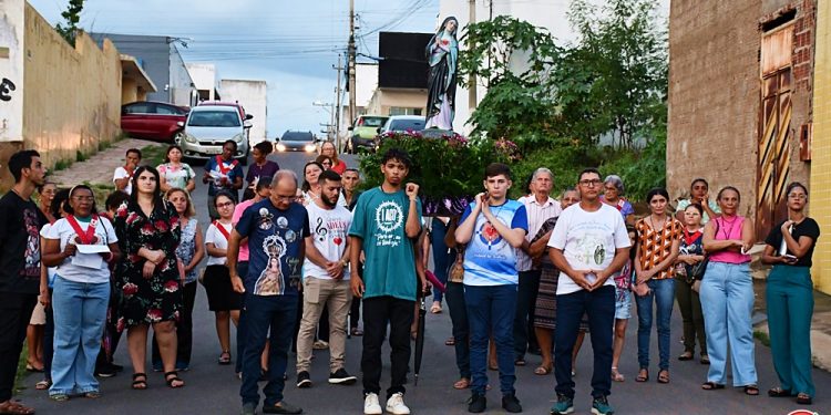 Tradição Religiosa Marca Início da Semana Santa em Paulistana: Procissão do Encontro e Celebrações Sagradas Aguardam os Fiéis
