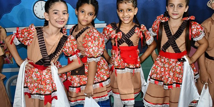 Colégio Mérito Celebra Cultura Nordestina com “Arraiá Encantado”