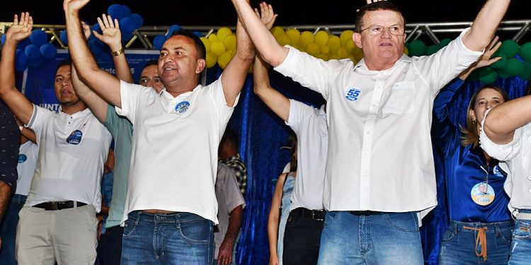 Multidão Participa de Carreata e Comício de Joaquim Neto em Patos do Piauí