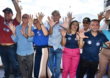 Com a presença de Georgiano Neto, Gilmar Macedo lidera grande carreata e comício de encerramento em Queimada Nova