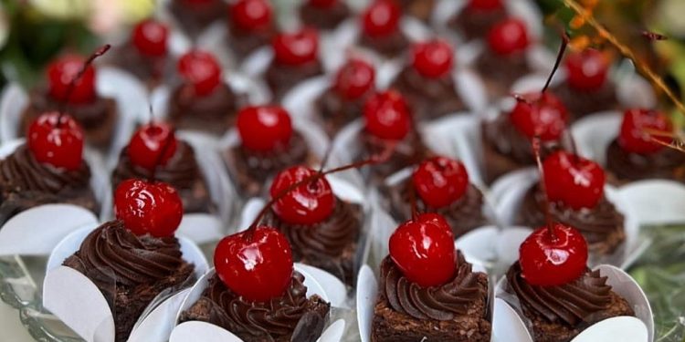 Dulcemania Confeitaria oferece variedade de brigadeiros e doces finos em Paulistana, Piauí