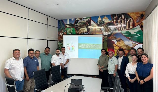 Prefeitos do Vale do Itaim avançam na discussão para encerramento dos lixões na região