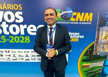 Prefeito Eleito de Queimada Nova, Gilmar Macedo, Participa de Seminário em Brasília e Busca Parcerias para Fortalecer a Gestão Municipal