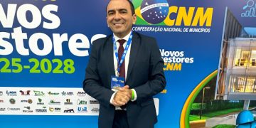 Prefeito Eleito de Queimada Nova, Gilmar Macedo, Participa de Seminário em Brasília e Busca Parcerias para Fortalecer a Gestão Municipal