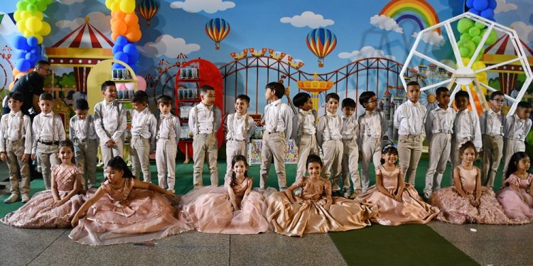 Uma Noite de Emoção e Encanto: Formatura do ABC do Colégio Mérito