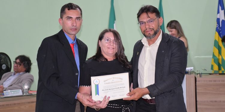 Câmara de Paulistana realiza Sessão Solene para entrega de Títulos de Cidadão Paulistanense e Moções de Aplausos