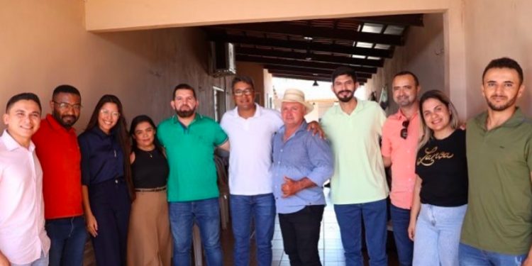 Prefeito Vanderlei Carvalho anuncia equipe de secretários municipais para nova gestão