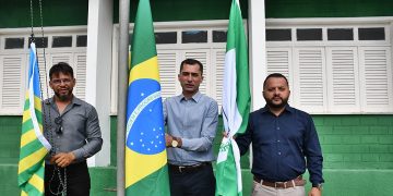 Início de 2025: Hasteamento da Bandeira marca o começo de um novo ano de trabalho e conquistas em Paulistana