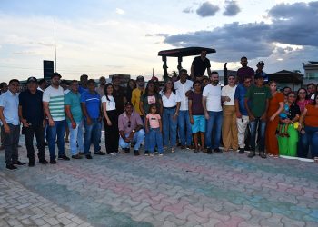 Prefeito GD encerra mandato com inauguração da Praça do Bairro Alto São Pedro e entrega de veículos em Jacobina do Piauí