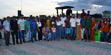 Prefeito GD encerra mandato com inauguração da Praça do Bairro Alto São Pedro e entrega de veículos em Jacobina do Piauí