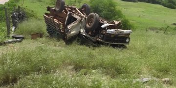 Grave acidente na Serra do Brejo deixa uma vítima fatal e vários feridos em Queimada Nova-PI