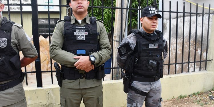 Despedida e Reconhecimento: Aspirantes PM Brenno e Josuer Saraiva no 20º BPM de Paulistana