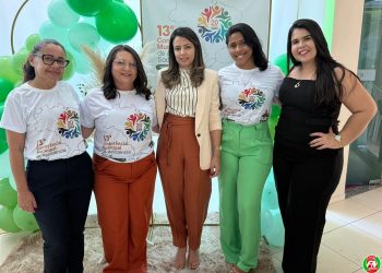 Na manhã desta quinta-feira, a Secretaria de Assistência Social de Paulistana realizou a 13ª Conferência Municipal de Assistência Social, com o tema “20 anos do SUAS: construção, proteção e resistência”. O evento aconteceu na sede da Secretaria de Educação e contou com a presença da Primeira Dama e Secretária de Assistência Social, Marileide, do Vice-Prefeito Rubmário, da Secretária de Saúde Tamara Tayná e da Vereadora Noeli. As palestras foram conduzidas por Valdênia Costa e Shelda Magalhães, fortalecendo o debate sobre os avanços e desafios da política de assistência social no município.