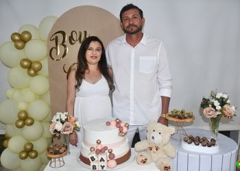 Um Chá Revelação Especial: Jecirlene e José Arenildo à Espera de um Menino